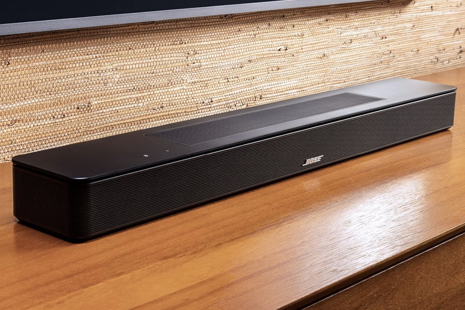这款 Bose 条形音箱在 Prime 会员日以超低价格让您的客厅享受电影院