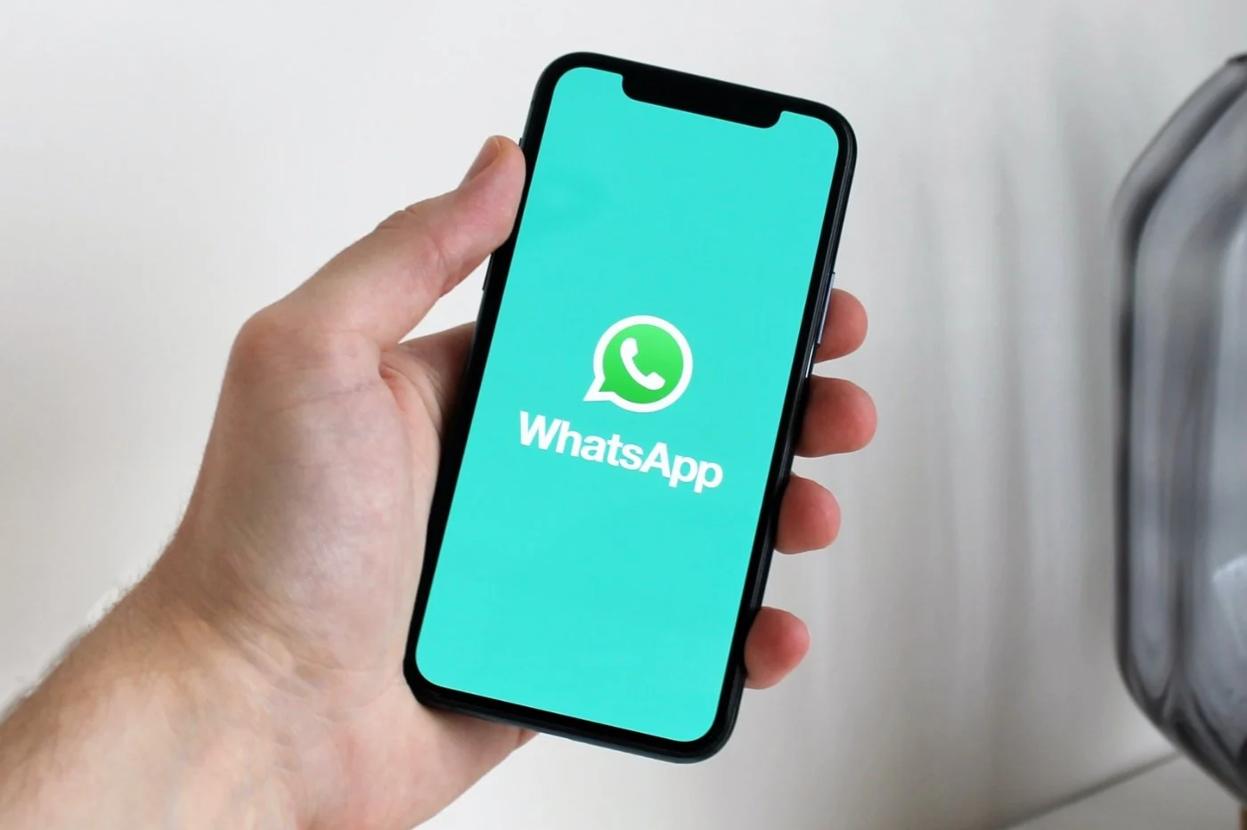 WhatsApp：如何给自己发送消息？